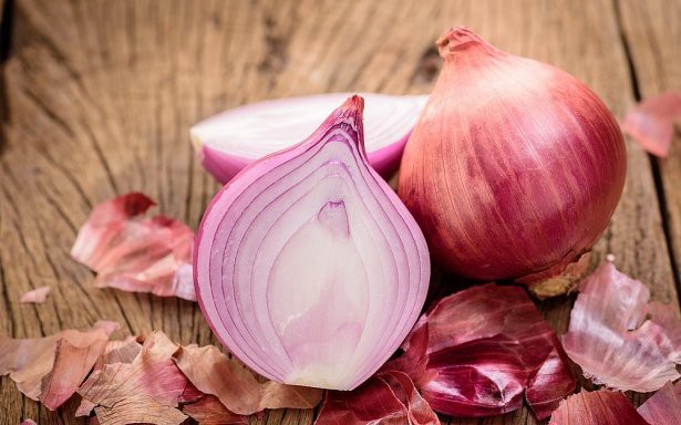 7 lợi ích sức khỏe khi thường xuyên ăn hành tây- Ảnh 2. 4 lợi ích của việc ăn hành tây đối với người bệnh đái tháo đường