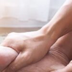 6 nguyên nhân gây phù chân ở người cao tuổi