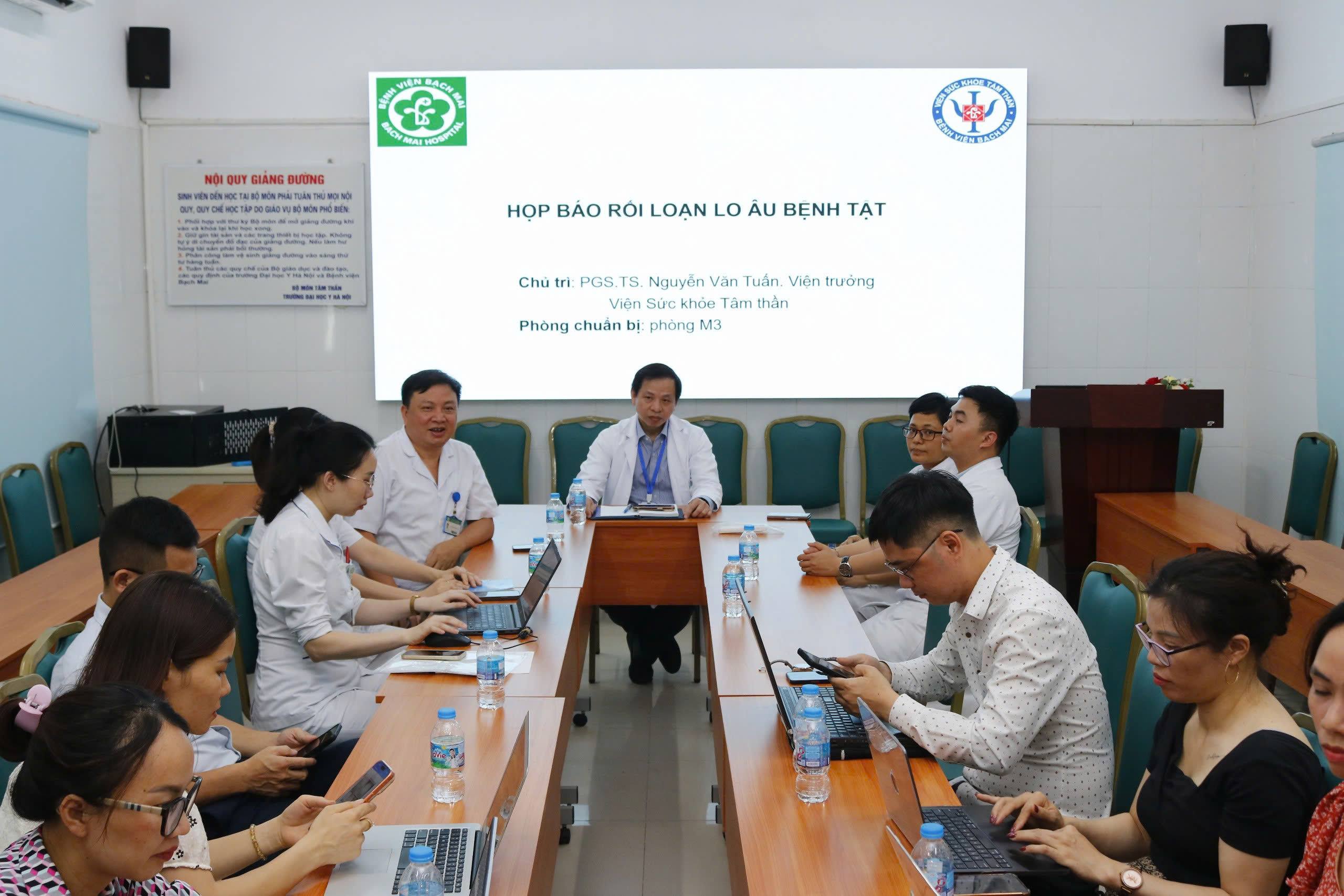 Ám ảnh mắc bệnh hiểm nghèo, nam thanh niên phải nhập viện điều trị sức khoẻ tâm thần- Ảnh 2. Ám ảnh mắc bệnh hiểm nghèo, nam thanh niên phải nhập viện điều trị sức khoẻ tâm thần- Ảnh 2.