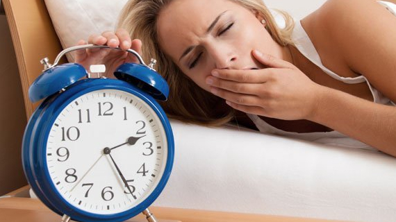 Ngủ ít hơn 5 tiếng mỗi ngày có nguy cơ mắc bệnh gì?- Ảnh 1.