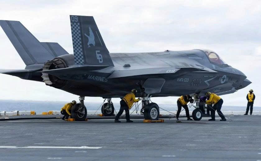 Tiêm kích F-35 lộ lỗi kỹ thuật khiến Mỹ tốn thêm 100 triệu USD- Ảnh 1.