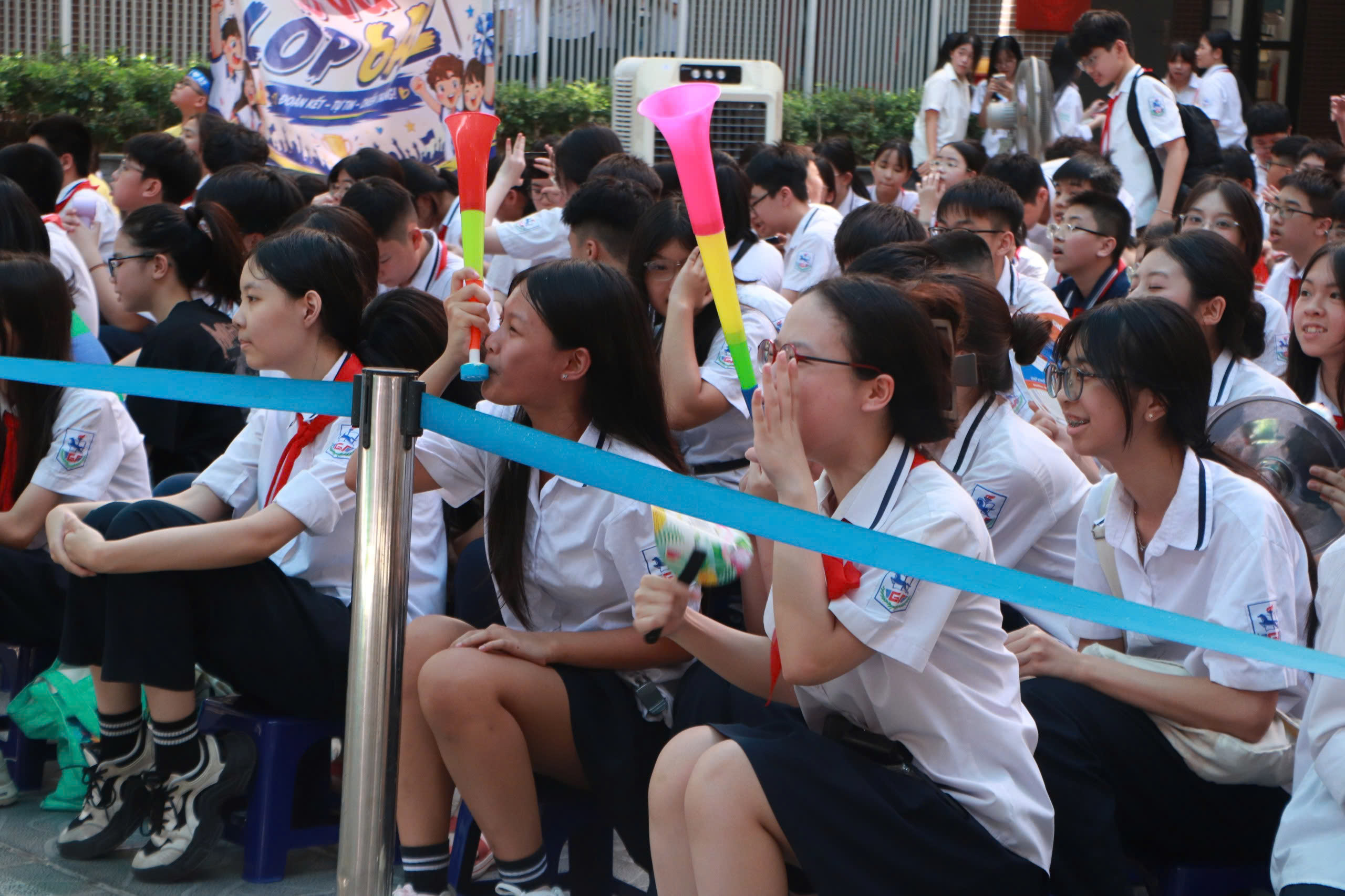 Lời dặn học trò ‘khép lại trang sách’ để mở ra mùa hè trải nghiệm của cô Hiệu trưởng- Ảnh 5. Lời dặn học trò ‘khép lại trang sách’ để mở ra mùa hè trải nghiệm của cô Hiệu trưởng- Ảnh 5.