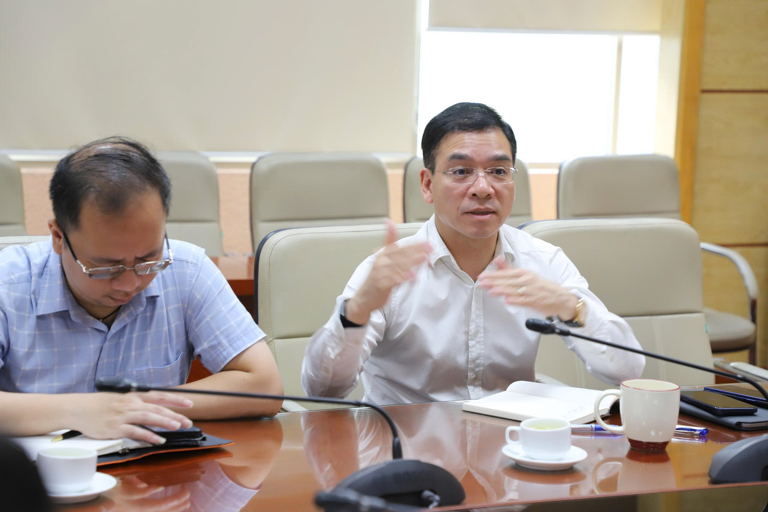 anh-duc-9666-17810522657211998928578 Thứ trưởng Nguyễn Tri Thức: Thúc đẩy tạo lập Sổ Sức khỏe điện tử, xây dựng hệ sinh thái dữ liệu y tế đồng bộ- Ảnh 2.