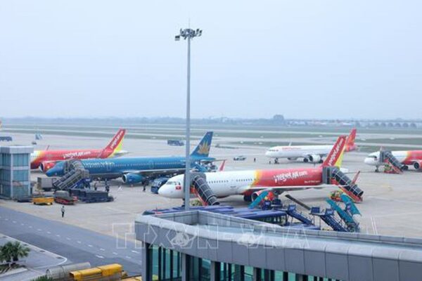 Hành khách có thể được hoàn tiền vé nếu chuyến bay chậm trên 4 tiếng