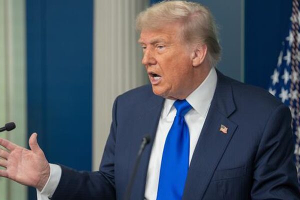 Tổng thống Trump tuyên bố thỏa thuận với Iran ‘chưa phải cuối cùng’, cảnh báo nối lại không kích