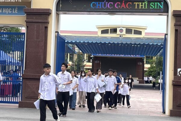 Hơn 290 thí sinh Hải Phòng vắng mặt môn thi Ngữ văn