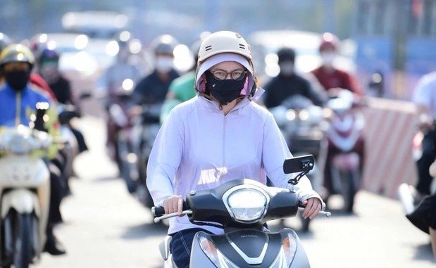 nang-nong-gay-gat-17803563675991421631996 Miền Bắc lại chính thức bước vào cao điểm đợt nắng nóng gay gắt diện rộng- Ảnh 1.