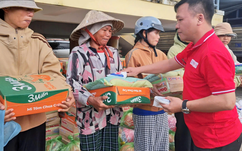 Hơn 761 tỷ đồng huy động trong Tháng Nhân đạo trợ giúp 578.812 lượt người khó khăn
