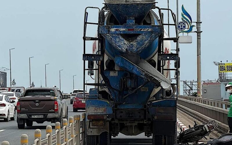 Tai nạn chết người trên đường dẫn cầu Nhật Tân, xe bồn xuất hiện ở đoạn cấm ô tô