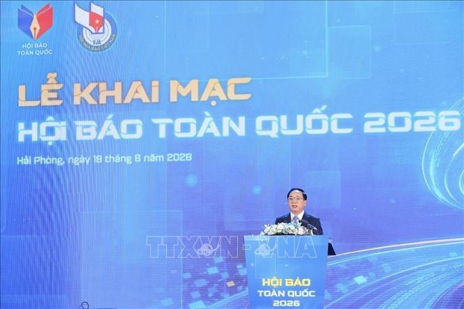 trinh-van-quyet-17818598290521080669230 Trưởng ban Tuyên giáo và Dân vận Trung ương: Báo chí phải giữ vững ngọn cờ tiên phong trên mặt trận tư tưởng- Ảnh 1.