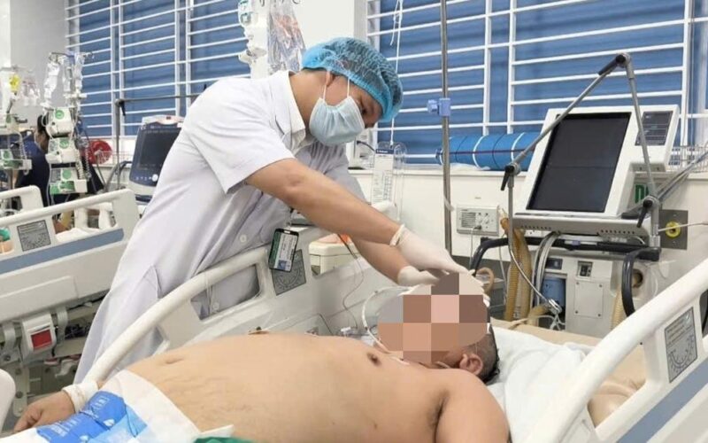 Sau trận nhậu, người đàn ông gần 100 kg xuất huyết não suýt mất mạng